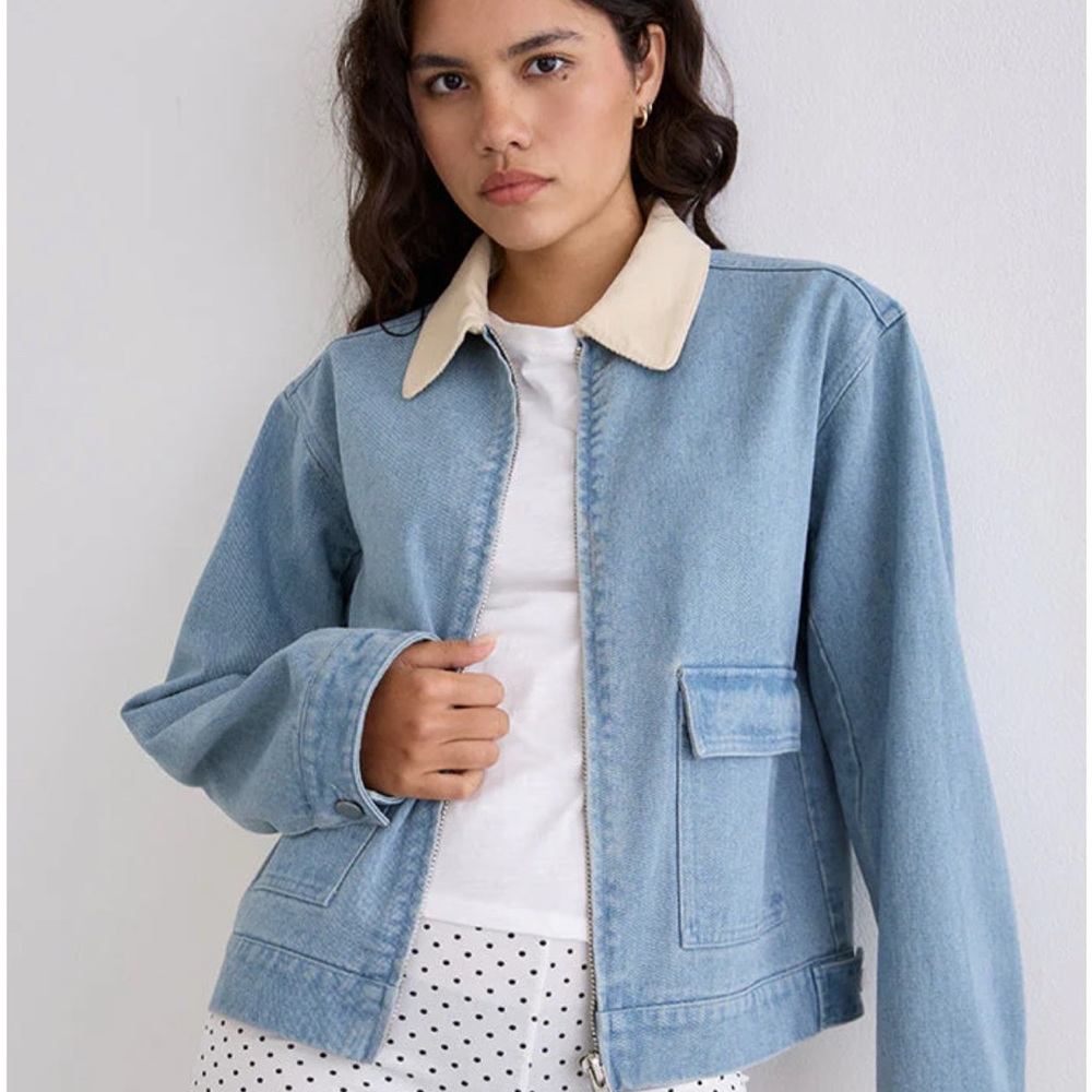 Motel rocks Kahyun Jacket In Denim Light Wash